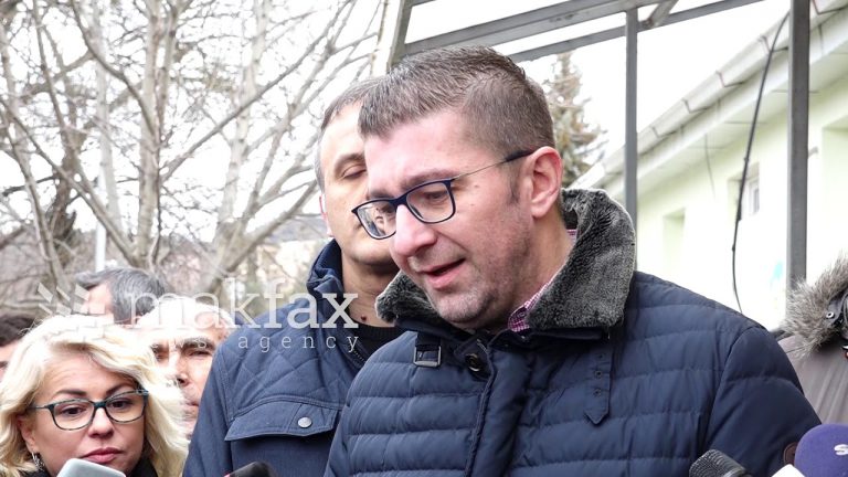 Mickoski (video): Të burgosurit nga Lagjja e Trimave kërcënojnë dhe sulmojnë që Zaevi t’i lëshojë nga burgu