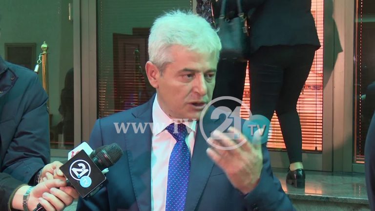 PESIMIZËM PËR ÇELJEN E NEGOCIATAVE ME BE-në, AHMETI: NËSE NUK NDODH NË QERSHOR, DO TË NDODHË NË SHTATOR