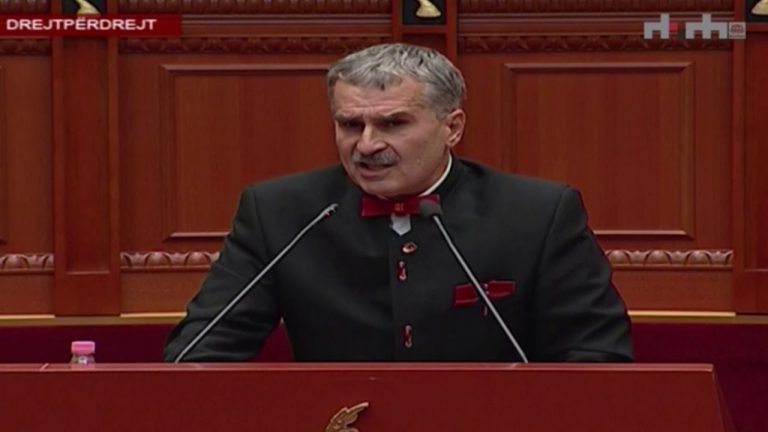 Fjalimi i pare i Kujtim Gjuzit si deputet ne Kuvendin e Shqiperise