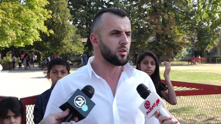Nxënësit shqiptarë pak kilometra nga Shkupi mësojnë maqedonisht