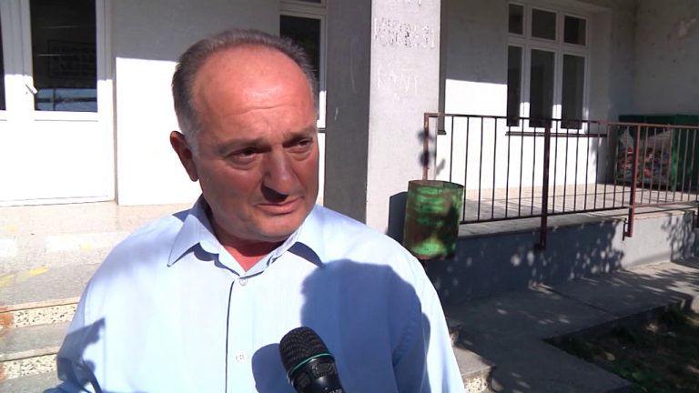 Kamjan, protesta para objektit të shkollës