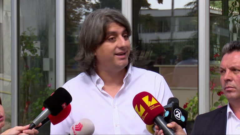 (VIDEO) ÇËSHTJA E IDRIZOVËS, PËR TRE MUAJ PREMTOHET NDËRTIMI I SHKOLLËS SË RE