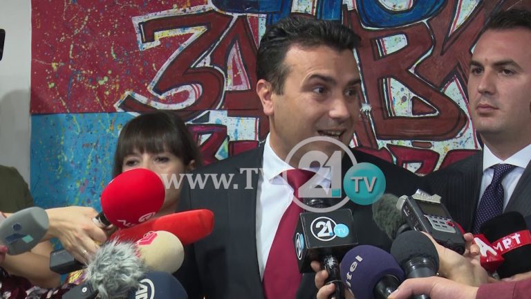 Protestat kundër paraleles shqipe në Çashkë, Zaevi apelon për bashkëpunim, Mickoski: VMRO-DPMNE s’ka gisht