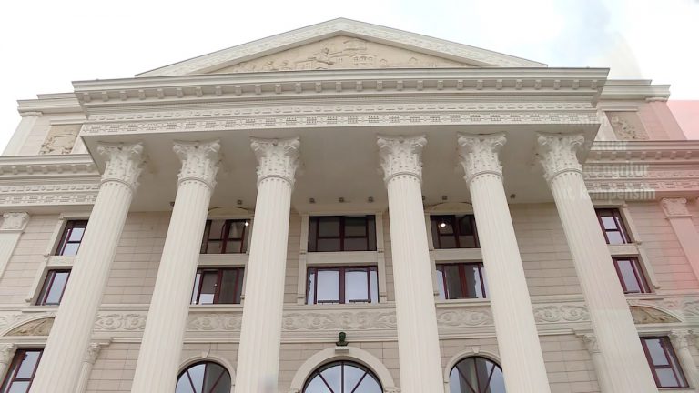 Revizorët konstatojnë parregullsi në punën e Entit Hidrometeorologjik