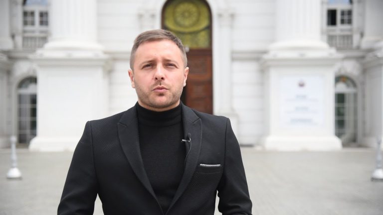 Dimçe Arsovski -VMRO-DPMNE / Kriminelët në Maqedoni kanë shtetin e tyre…( video)