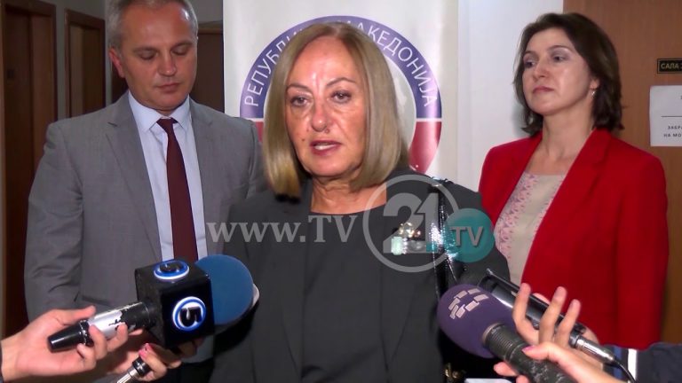 Gjykatësit në Maqedoni padisin shtetin, s’pranojnë rrogë minimale Kacarska: E turpshme, ka familje që vazhdimisht jetojnë me 14.500 denarë