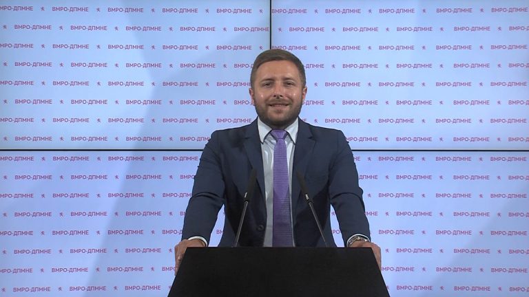 VMRO-DPMNE / Zaevi sinonimi i rrenave është kapur me dëshmi serioze  se OJQ-të i ka korruptuar me paratë e zeza nga partia( video min 1.45)