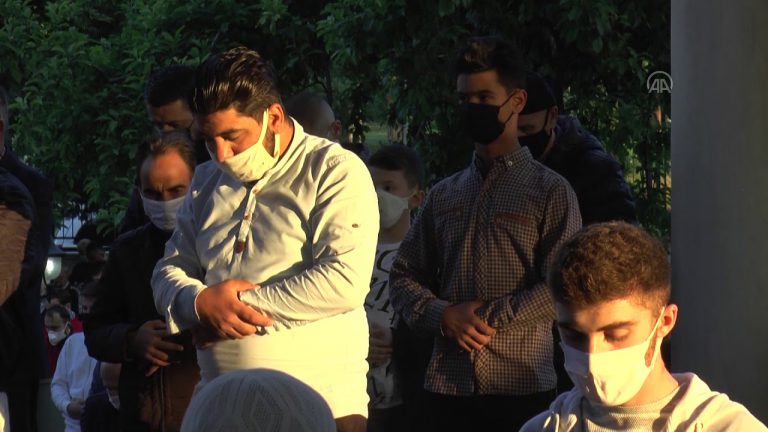 (VIDEO) FESTIM I ZBEHTË I BAJRAMIT NË KOHË PANDEMIE