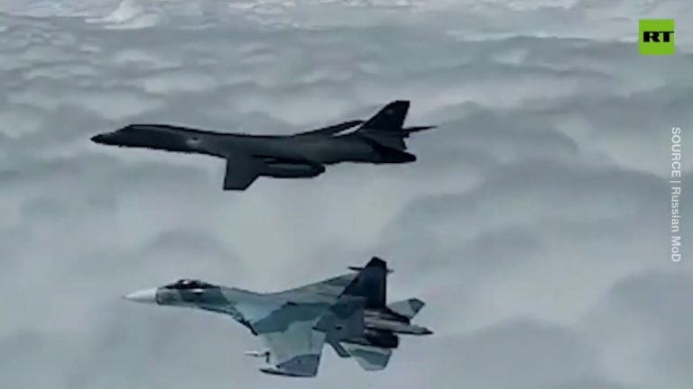 Avionë rusë provokojnë avionët amerikanë që fluturuan mbi Maqedoninë e Veriut (Video)