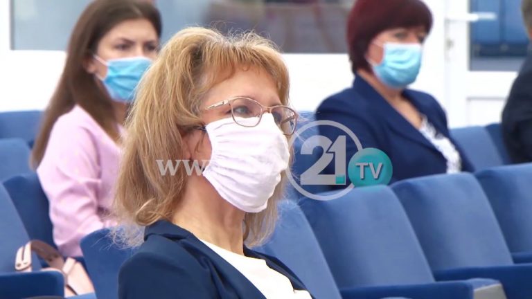 Spasovski nis karvanin e takimeve për zgjedhje. Me maska mbrojtëse u ndanë fletushka në Kumanovë