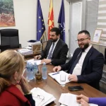 961239F2-F995-4F19-A601-EFE9E5B557C3