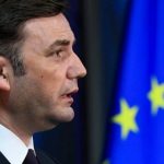 received_628256372066077-750×430